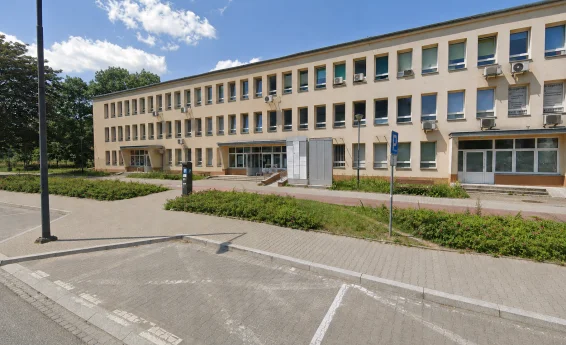 wejście do budynku