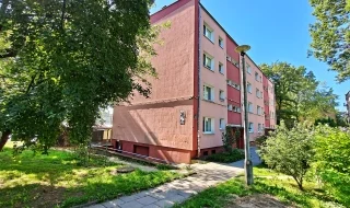 widok budynku z zewnątrz