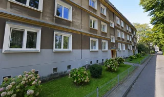 widok budynku z zewnątrz