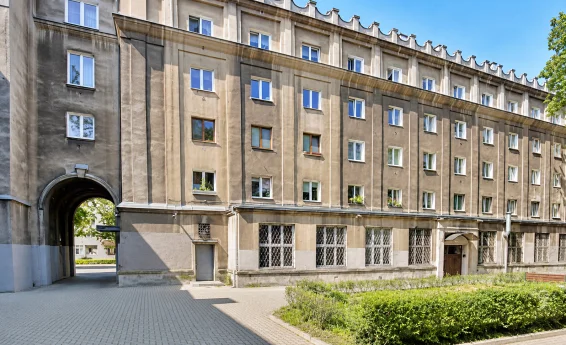 widok budynku z zewnątrz