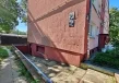 widok na schody wejściowe do lokalu