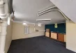 widok wnetrza pomieszczenia w piwnicy