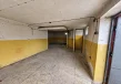 widok wnetrza pomieszczenia w piwnicy